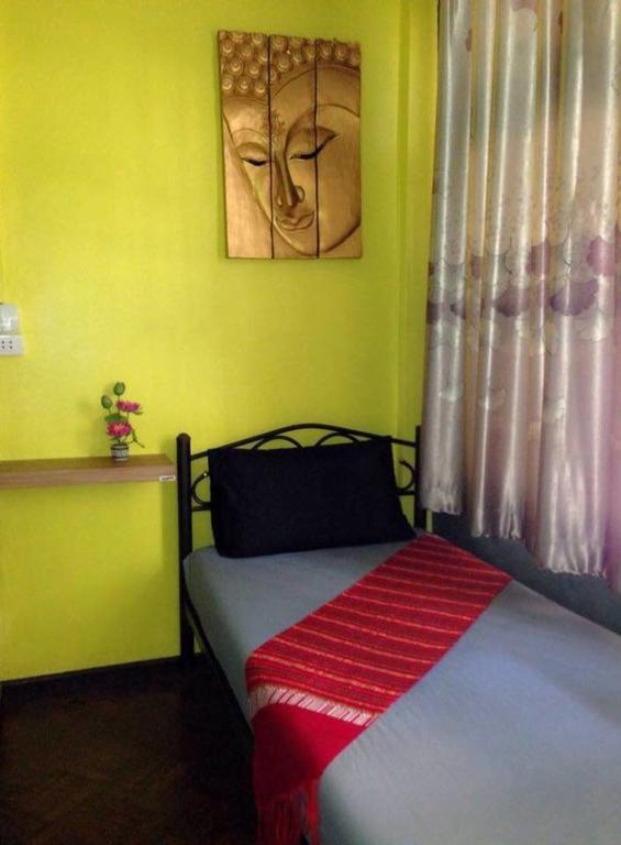 A.T Guesthouse Bangkok Esterno foto