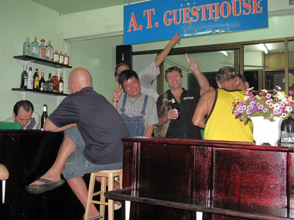 A.T Guesthouse Bangkok Esterno foto
