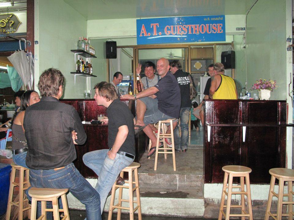 A.T Guesthouse Bangkok Esterno foto